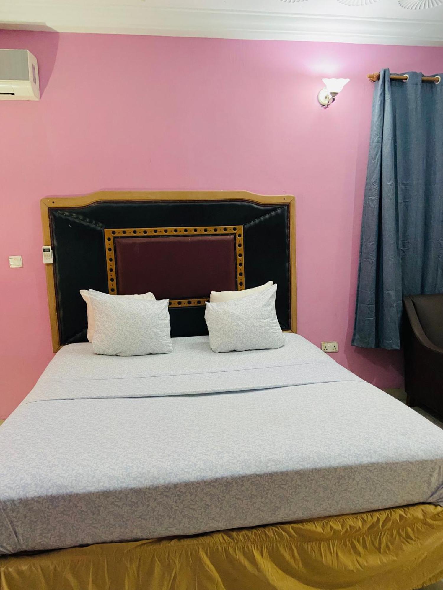 Heaven Gate Hotel Accra Kültér fotó